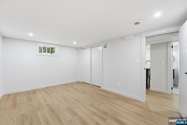 180 Sheridan Avenue, Clifton, NJ 07011