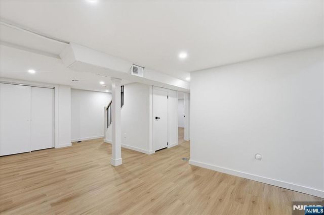 180 Sheridan Avenue, Clifton, NJ 07011