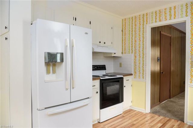 731 Shellhabour Boulevard, Rural Hall, NC 27045