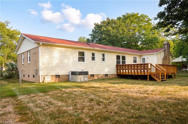 731 Shellhabour Boulevard, Rural Hall, NC 27045