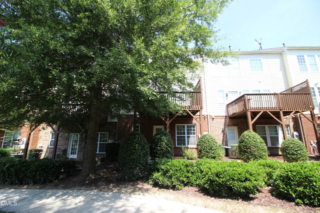 8734 Macedonia Lake Drive, Cary, NC 27518