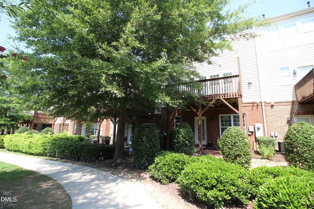 8734 Macedonia Lake Drive, Cary, NC 27518