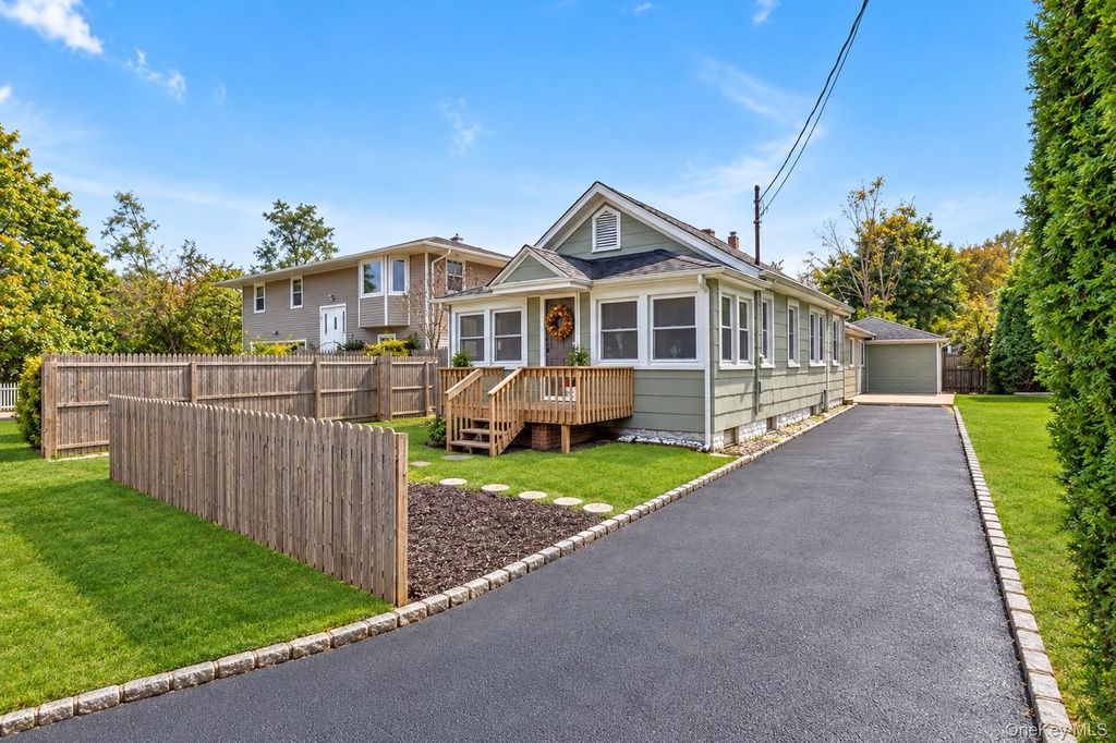 8 Rockne Street, Huntington, NY 11743 — photo 2