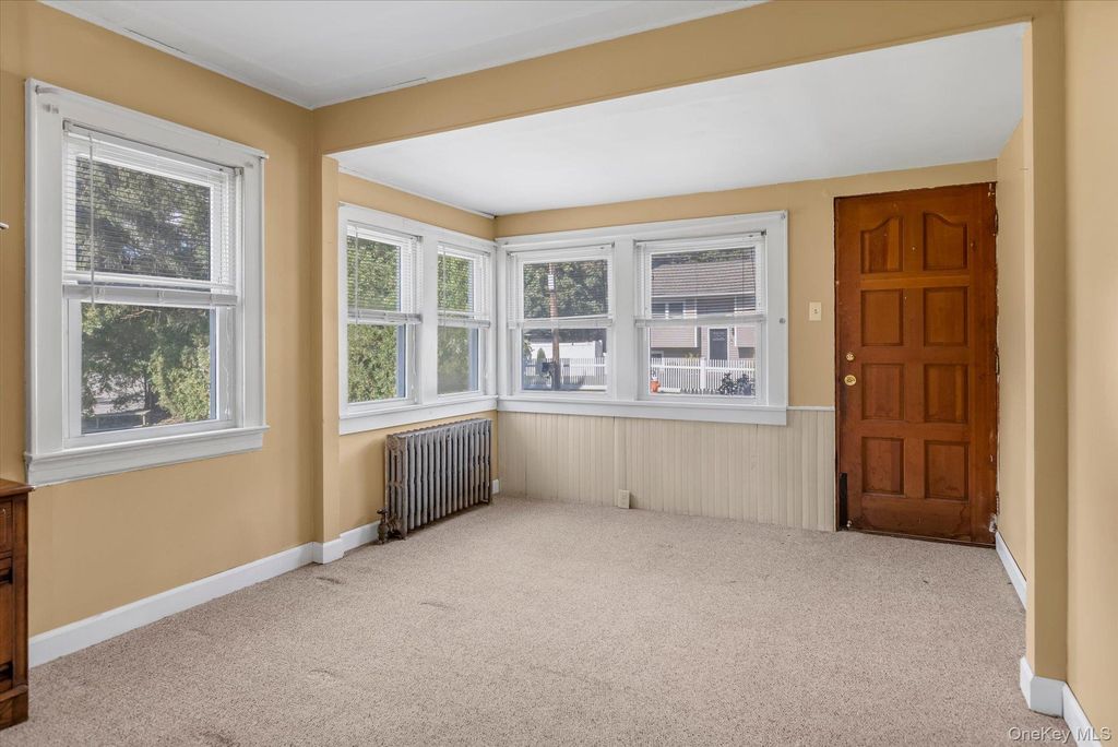 8 Rockne Street, Huntington, NY 11743 — photo 3