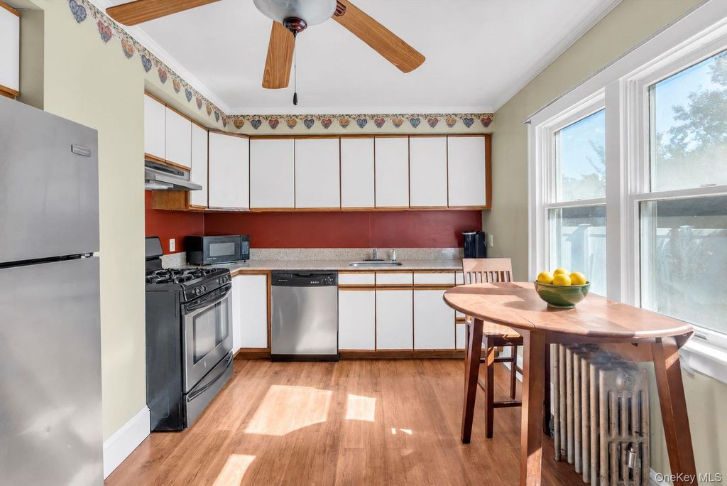 8 Rockne Street, Huntington, NY 11743 — photo 5