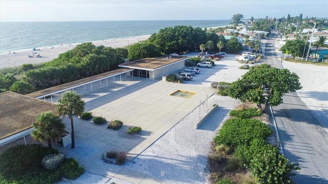 15061 SHADY PALMS LANE, Nokomis, FL 34275