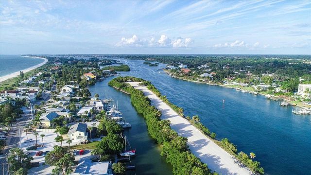 15061 SHADY PALMS LANE, Nokomis, FL 34275