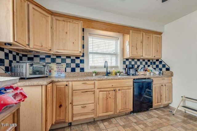 529 Fulton Ave Avenue, Kingsport, TN 37660