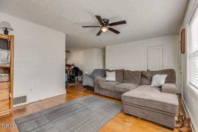 529 Fulton Ave Avenue, Kingsport, TN 37660