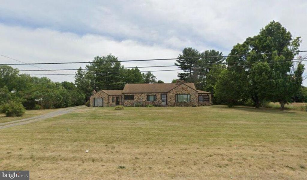 699 FRONT ROYAL PIKE, Winchester, VA 22602