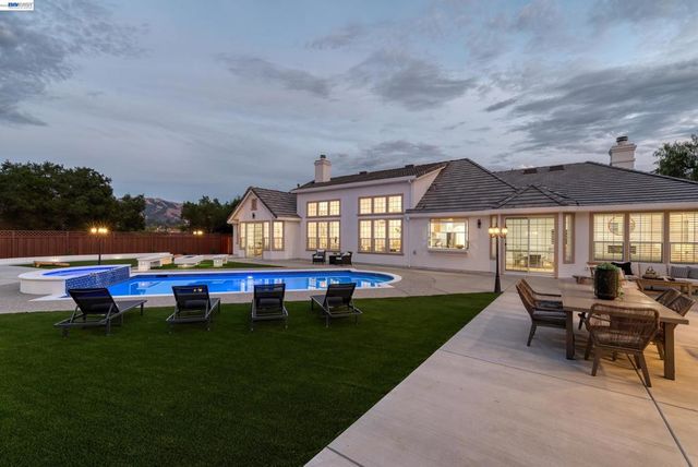 2197 Wynfair Ridge Way, San Jose, CA 95138