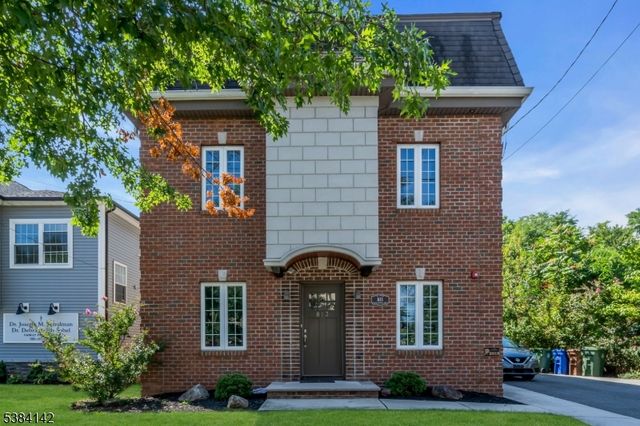 813 N Wood Ave, Linden City, NJ 07036