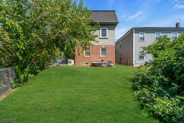 813 N Wood Ave, Linden City, NJ 07036