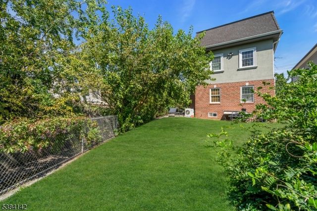 813 N Wood Ave, Linden City, NJ 07036