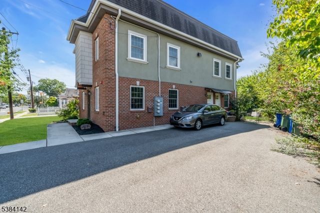 813 N Wood Ave, Linden City, NJ 07036