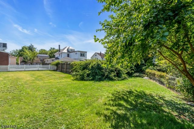 813 N Wood Ave, Linden City, NJ 07036