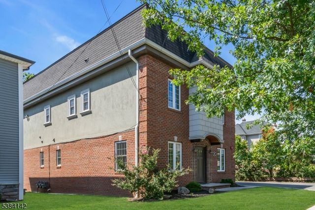 813 N Wood Ave, Linden City, NJ 07036