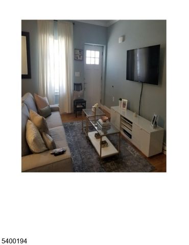 813 N Wood Ave, Linden City, NJ 07036