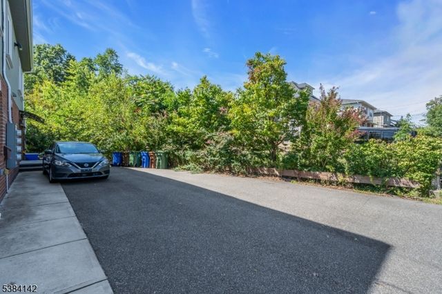 813 N Wood Ave, Linden City, NJ 07036