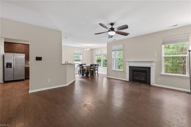 2147 Redgate DR, Suffolk, VA 23434