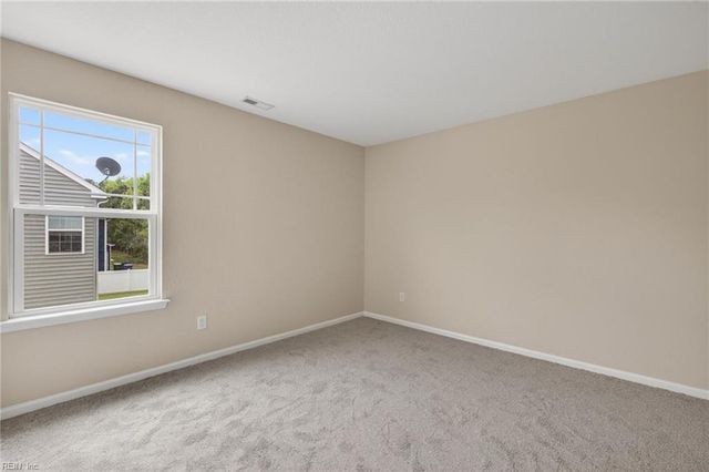 2147 Redgate DR, Suffolk, VA 23434