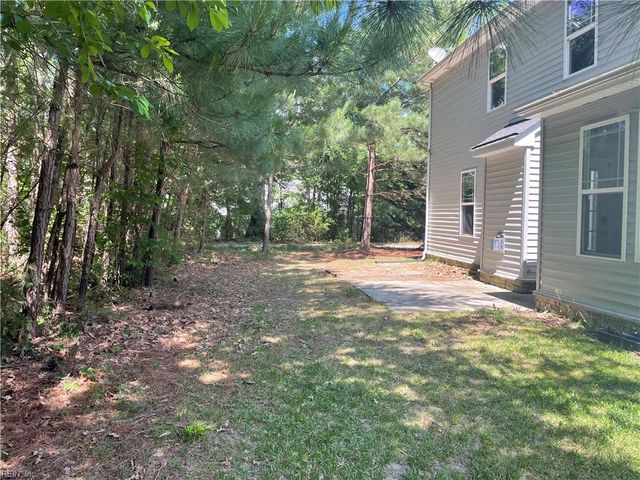 2147 Redgate DR, Suffolk, VA 23434