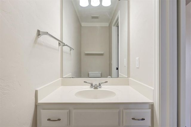 321 Albany Drive, Edmond, OK 73003