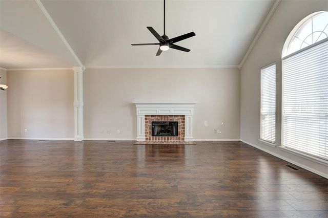 321 Albany Drive, Edmond, OK 73003