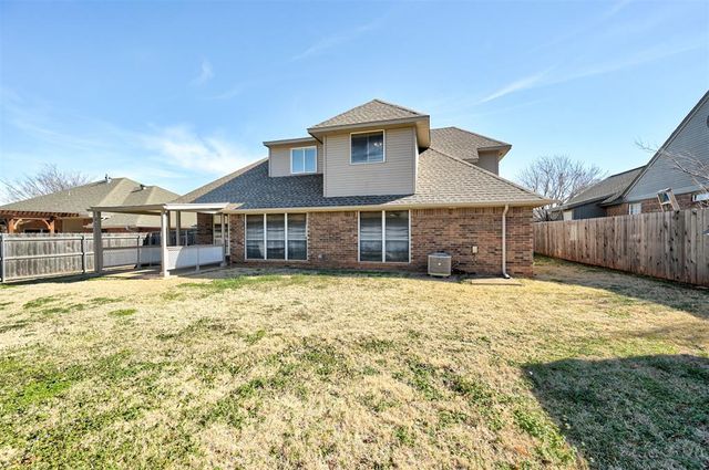 321 Albany Drive, Edmond, OK 73003
