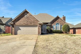 321 Albany Drive, Edmond, OK 73003