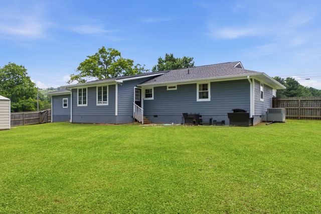 9417 Bennie Lane, Ooltewah, TN 37363