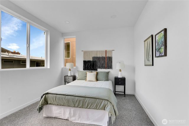 631 W Emerson Street, Seattle, WA 98119