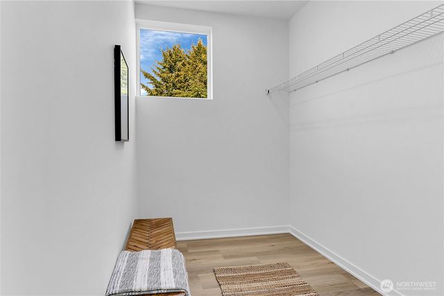 631 W Emerson Street, Seattle, WA 98119