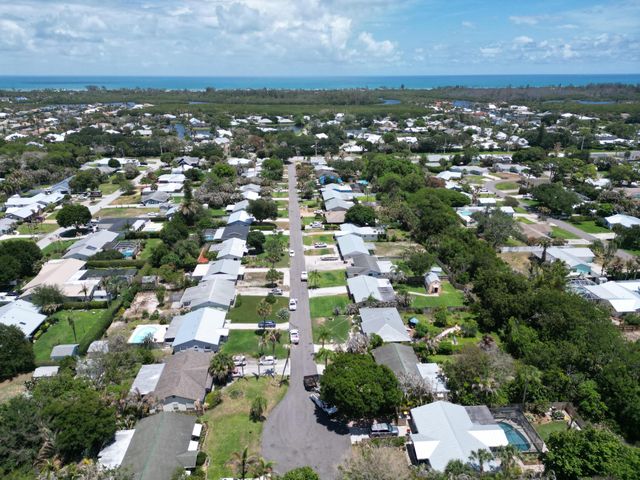 8704 SE Jardin Street, Hobe Sound, FL 33455