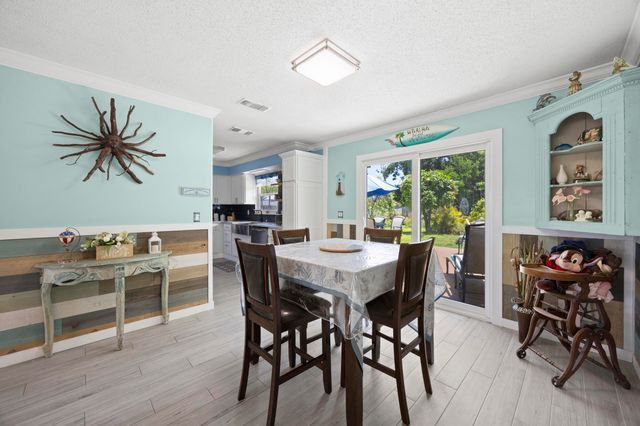 8704 SE Jardin Street, Hobe Sound, FL 33455