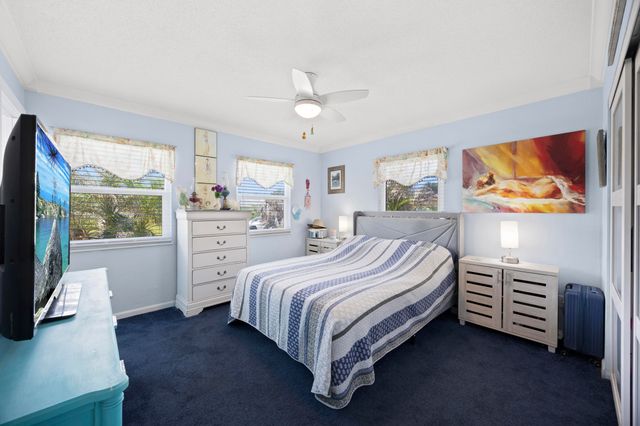 8704 SE Jardin Street, Hobe Sound, FL 33455