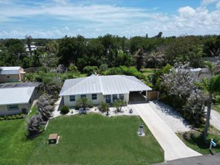 8704 SE Jardin Street, Hobe Sound, FL 33455