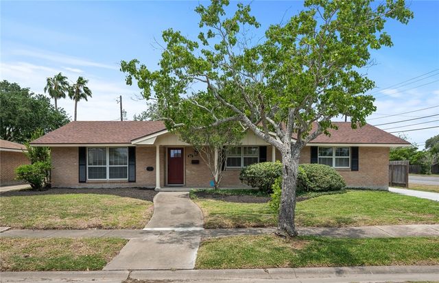 502 Meadowbrook Dr, Corpus Christi, TX 78412