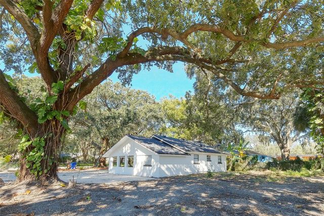 2393 OLD DIXIE HIGHWAY, Kissimmee, FL 34744