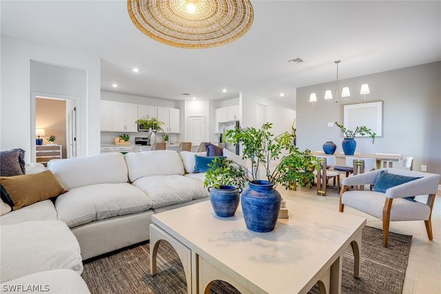 28085 Moonstar CT, Punta Gorda, FL 33955