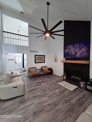 3331 Willow Lane, Joplin, MO 64801