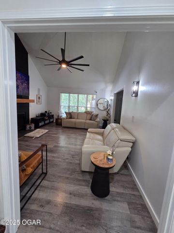 3331 Willow Lane, Joplin, MO 64801