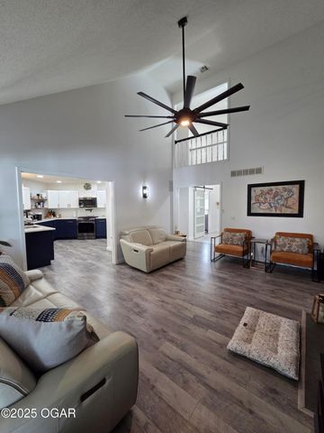 3331 Willow Lane, Joplin, MO 64801