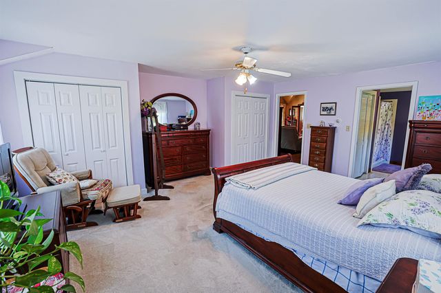 84 Hovey Road, Londonderry, NH 03053