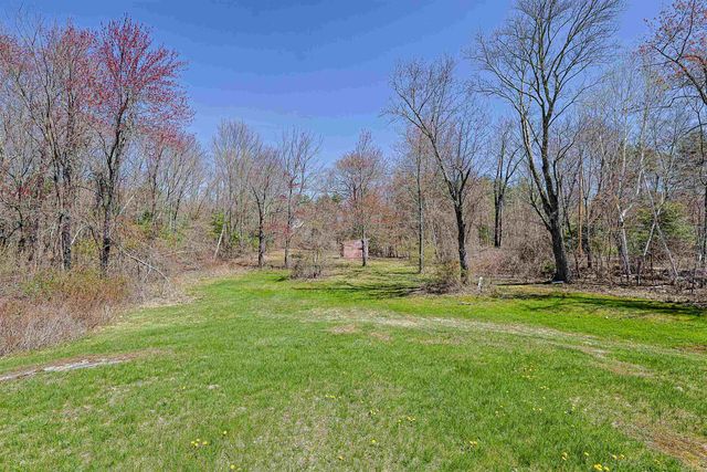 84 Hovey Road, Londonderry, NH 03053