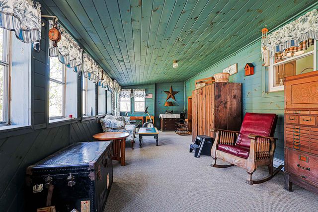 84 Hovey Road, Londonderry, NH 03053