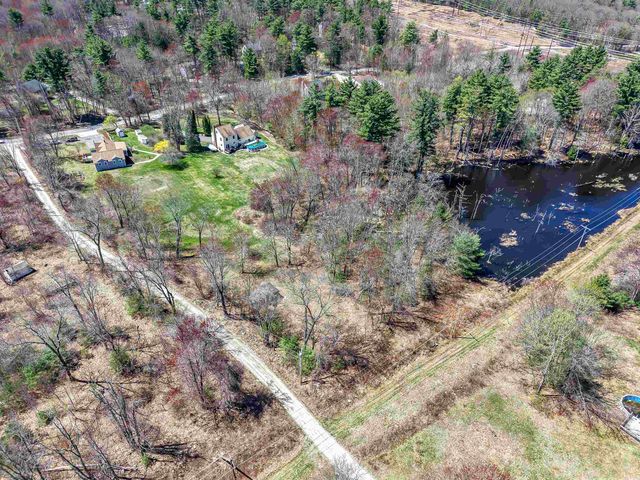 84 Hovey Road, Londonderry, NH 03053