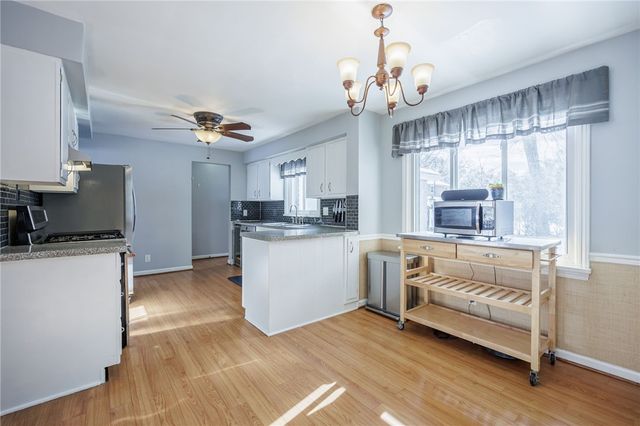 121 Wyndham Road, Irondequoit, NY 14609