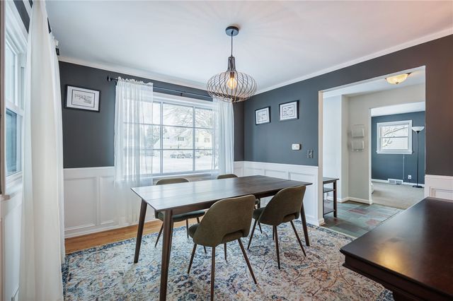 121 Wyndham Road, Irondequoit, NY 14609