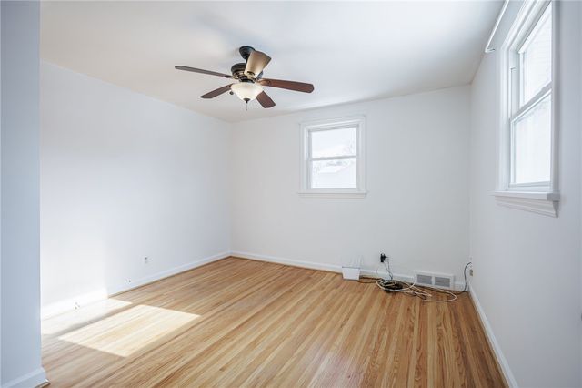 121 Wyndham Road, Irondequoit, NY 14609